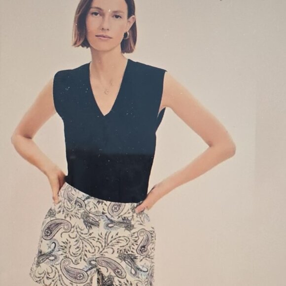 ☀️🌿Ann Taylor Loft Riviera Shorts in Paisley (NEW WITH TAG)☀️🌿 - Picture 3 of 3